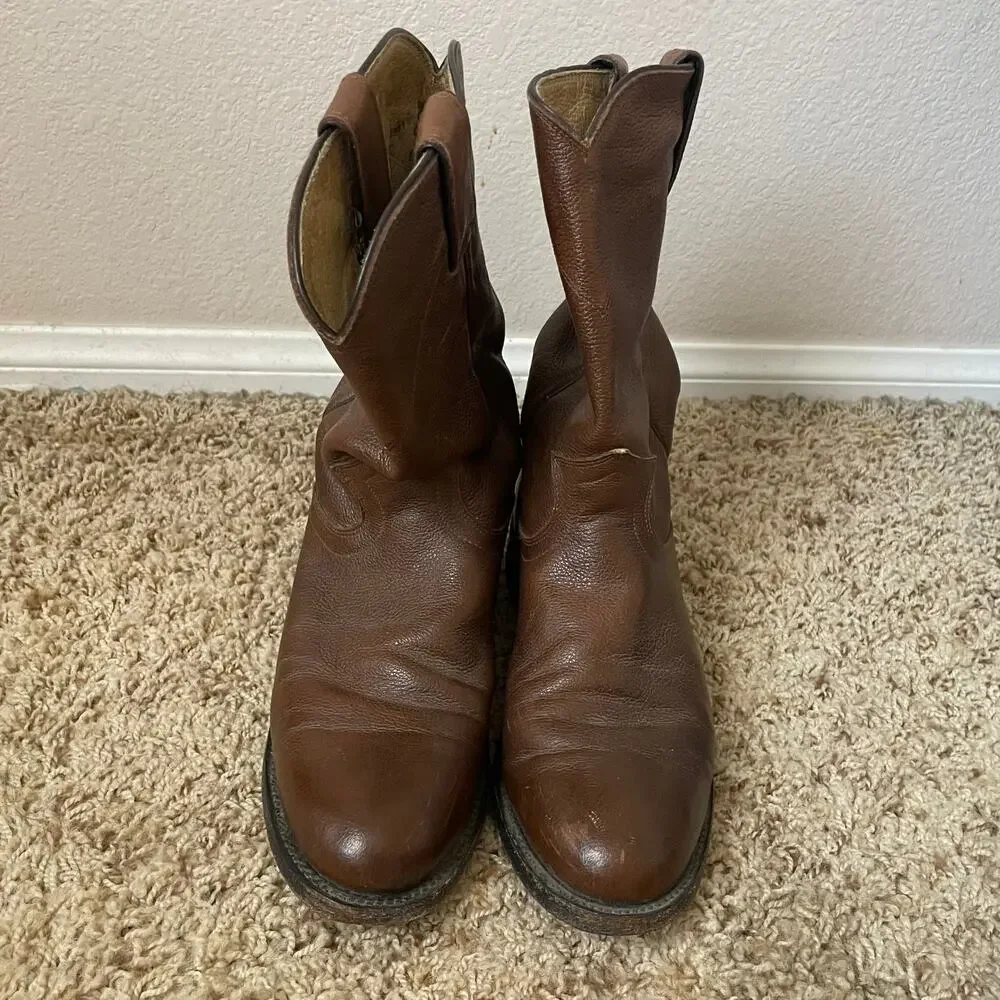 Justin Boots brown classic